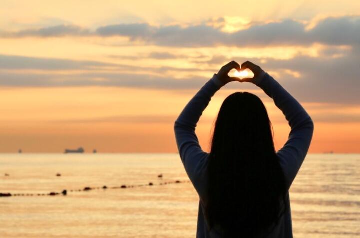 八年友谊的句子文案