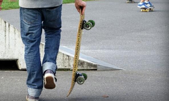 90后努力工作的句子文案