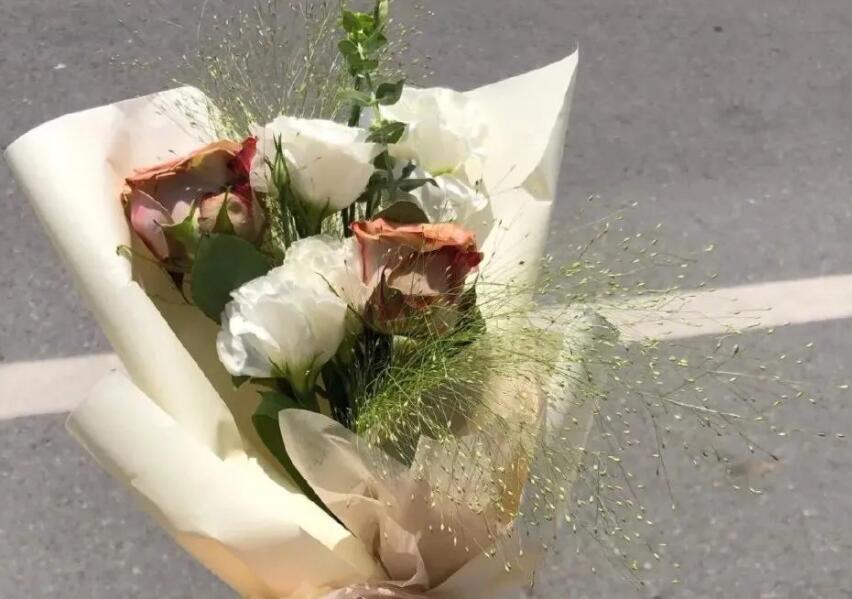 成熟简短有深度的句子文案