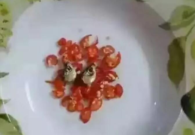 搞笑冲业绩朋友圈配图 文字