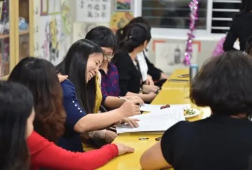 开家长会的心情说说文案