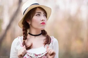 表达女性独立经典句子文案