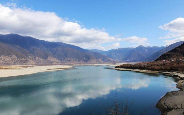 老朋友久别重逢的诗句文案