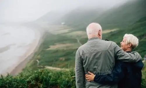 夫妻相伴到老唯美语句文案