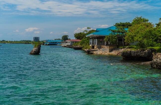 开心的句子文案说说心情朋友圈