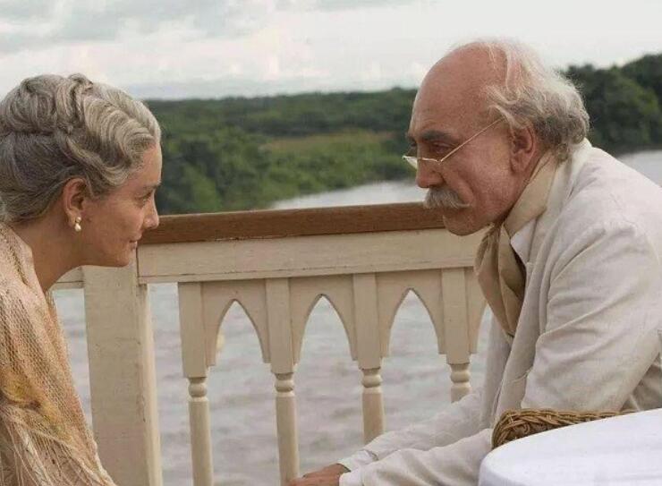 霍乱时期的爱情名句文案