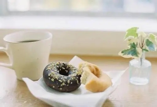 抖音八字短句各取所需