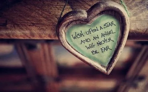 好听的qq说说文案带图片