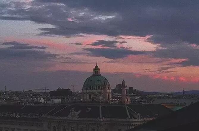 两个人感情信任的句子文案