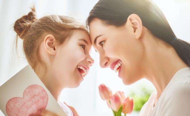 关于母爱的句子文案和段落