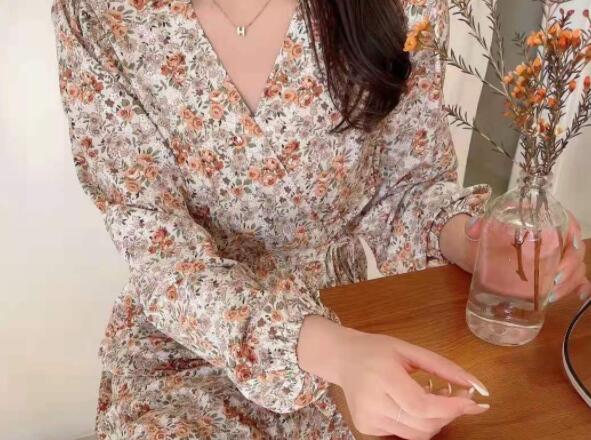 碎花连衣裙的卖点介绍