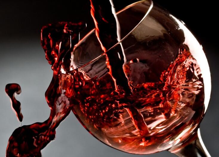 关于红酒的浪漫句子文案