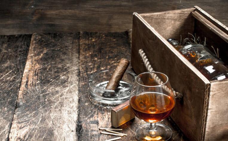 喝多了的搞笑说说文案