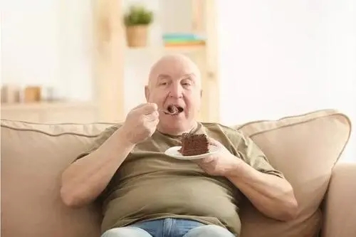 说自己嘴馋的说说文案