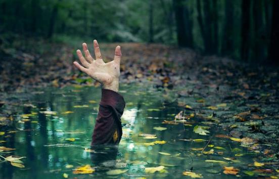 伤感的8个字的句子文案