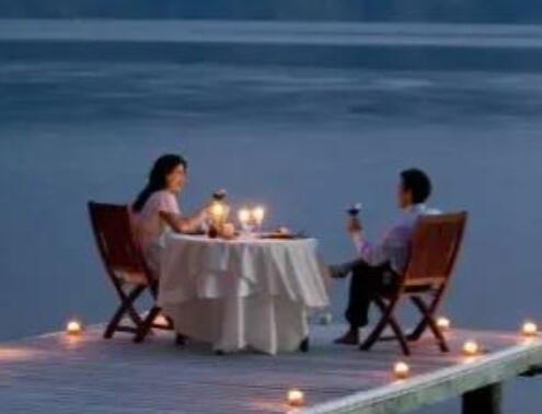 祝福两个人幸福的句子文案