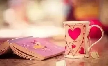 没人疼不敢撒娇的说说文案