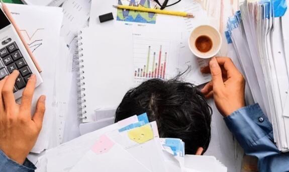 加班到深夜正能量感言