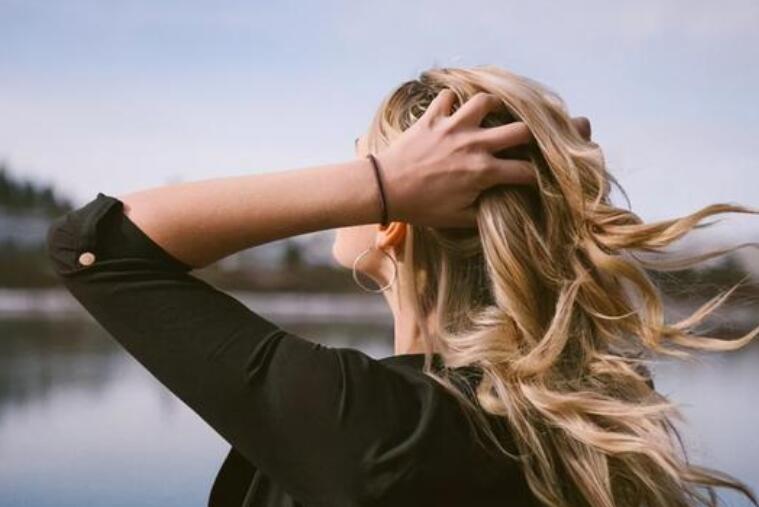 女人被伤后励志的句子文案