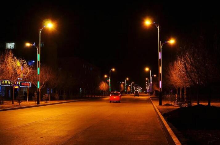 现实又很扎心的句子文案2024