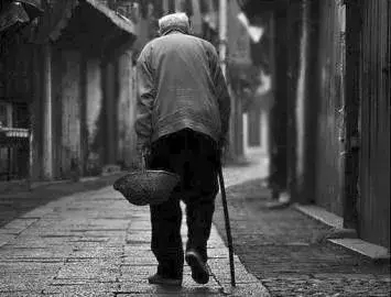 背影最有感触的句子文案