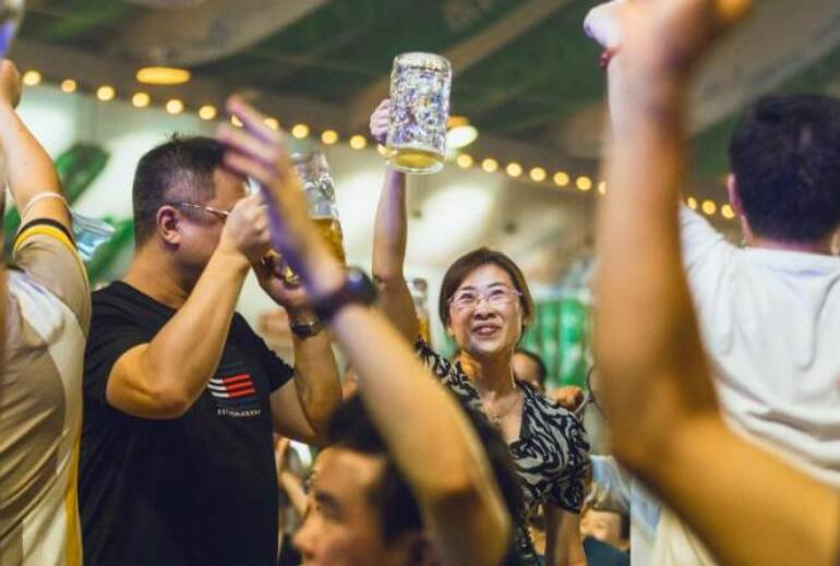 关于啤酒节的句子文案