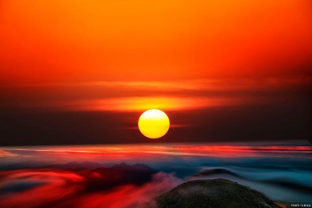 关于日出的诗句文案