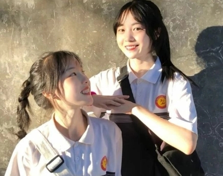 塑料姐妹朋友圈文案