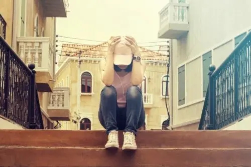 出门在外不容易的语录文案