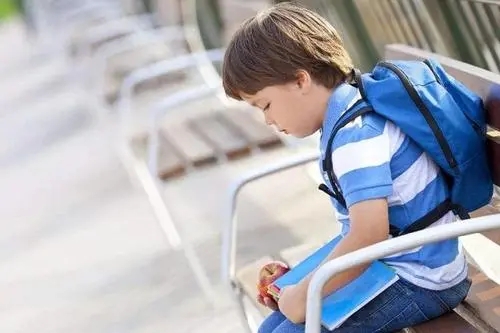 孩子出生朋友圈报喜的句子文案