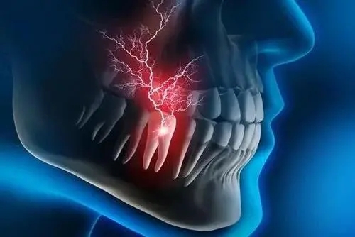 调侃自己牙疼的句子文案