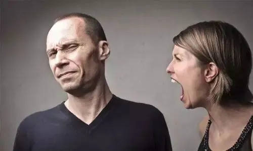 夫妻吵架让老公觉得愧疚的话