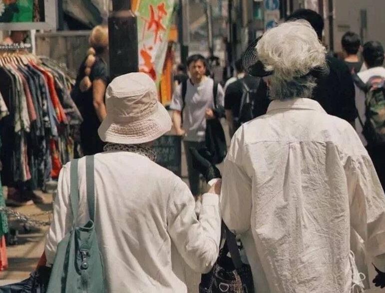 给女朋友肯定的一段话