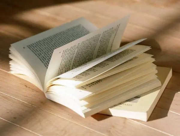 关于书籍的优美句子文案