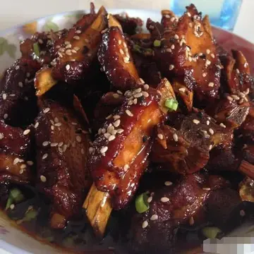 吃排骨的幽默说说文案