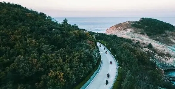 和山海有关的诗句文案