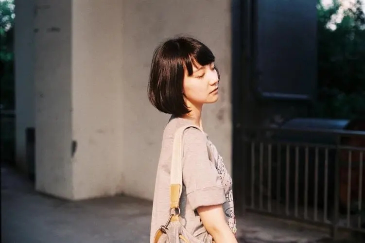 剪短头发的心情说说文案