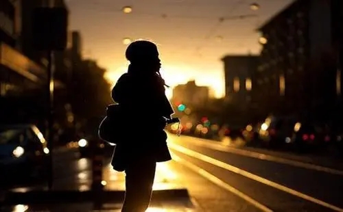 思念家乡的句子文案说说心情