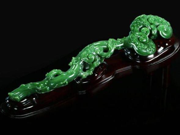 描写玉如意的句子文案