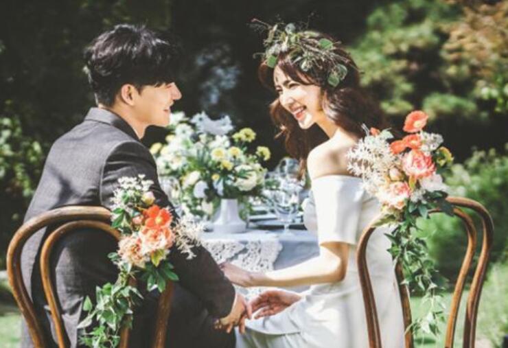 宣布自己结婚的短句