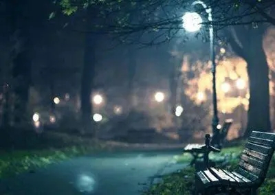 描写心里想哭的句子文案