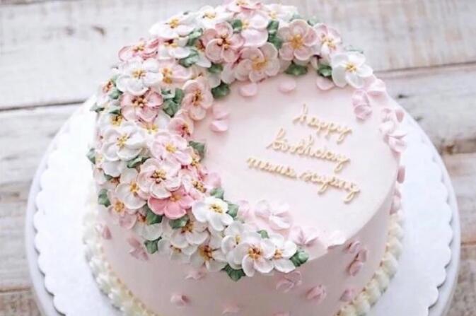 朋友圈发蛋糕说说文案