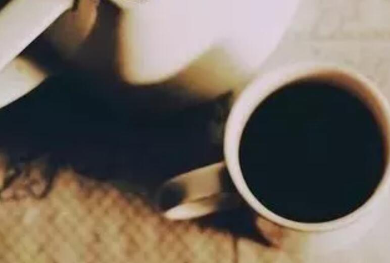 睡觉明天还得挣钱说说文案