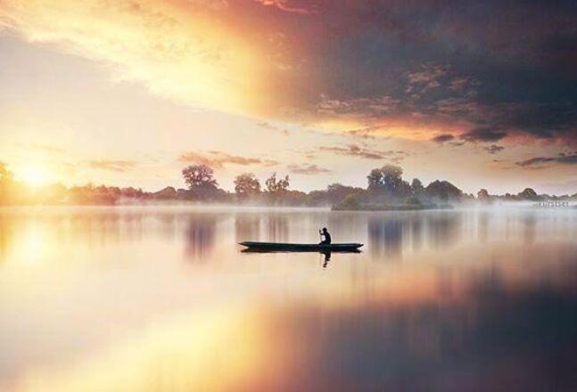 走遍世界的励志句子文案