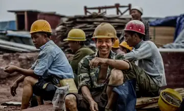 工地人工作的句子文案?