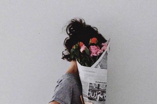 一个人悄悄看哭的短句