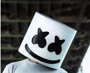 无聊发自拍照的说说文案简单点