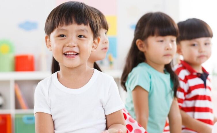 低调夸女儿的说说文案