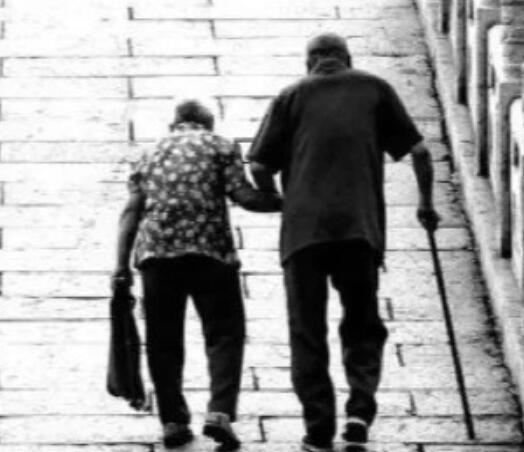 形容夫妻二人恩爱的句子文案