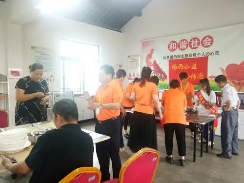 安慰残疾人的暖心句子文案